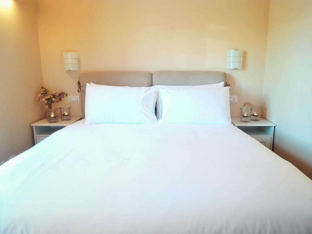 Civico Sei Apartment เมนาจโจ ภายนอก รูปภาพ